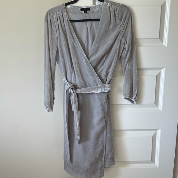 Velvet dress - Picture 2 of 3